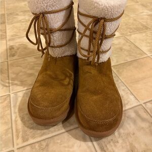 Koolaburra Brown Suede with White Fleece Boots